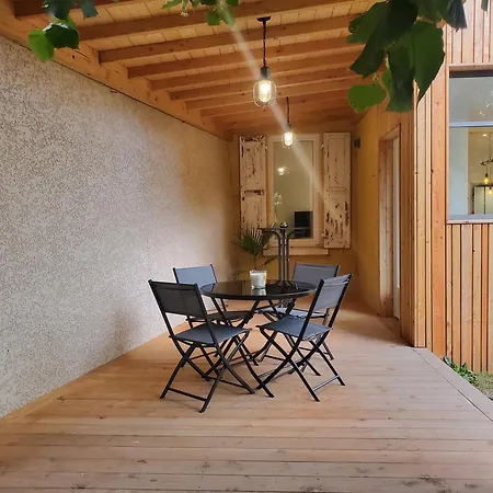 Maison Du Bonheur, A L'oree Du * Le Pin (Isere)